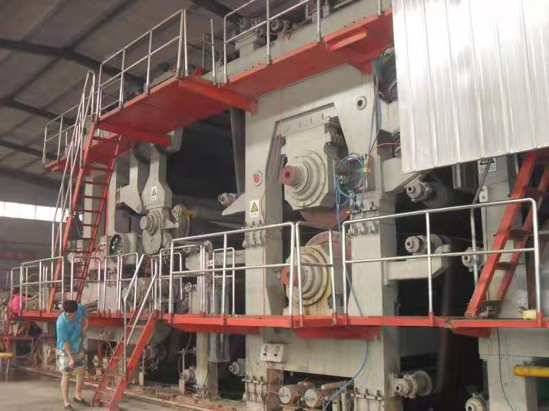 膠輥過(guò)早皸裂、老化